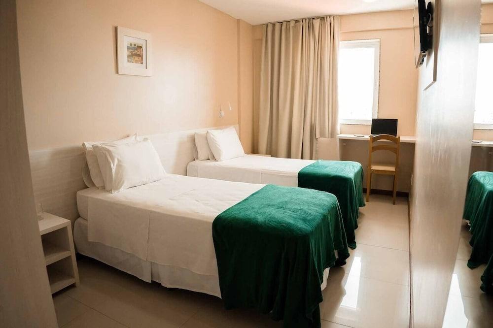 Travel Inn Fenix Cabo Frio Esterno foto
